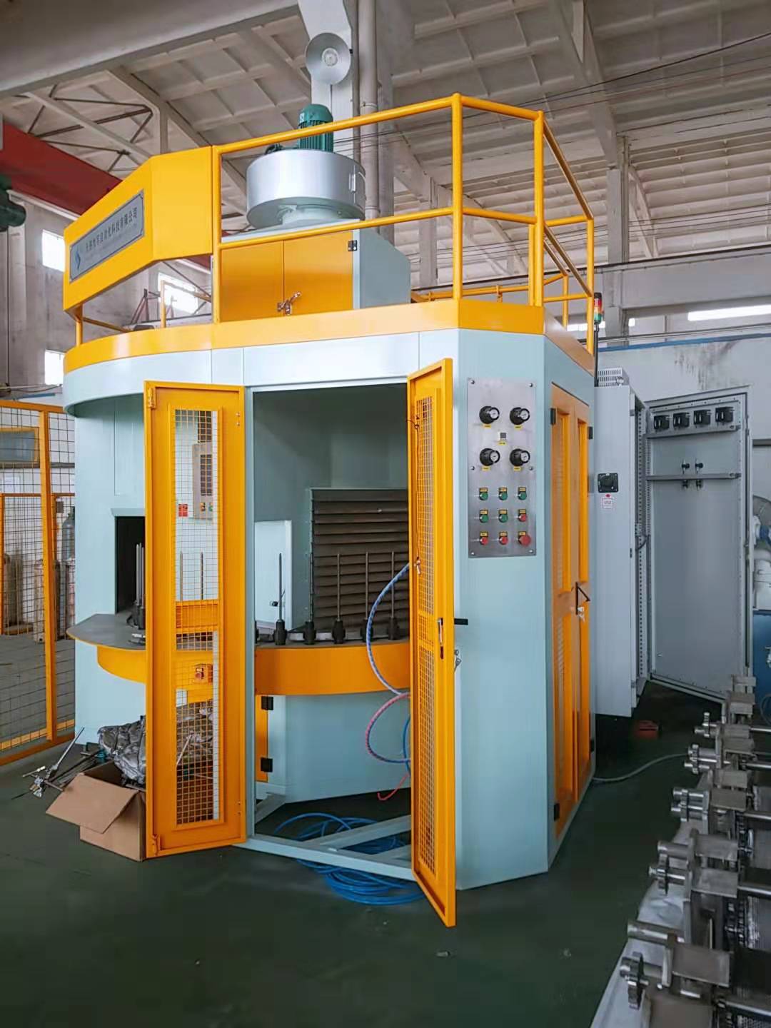 噴膠機(jī).jpg